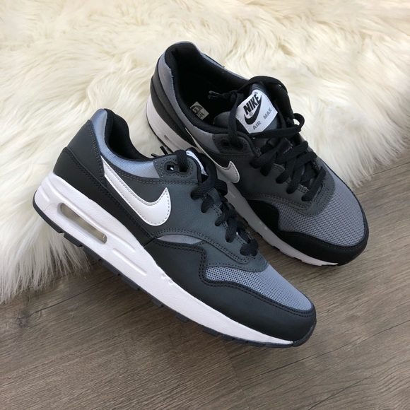 Brand New Nike Air Max 1 Black + Grey - Picture 5 of 5